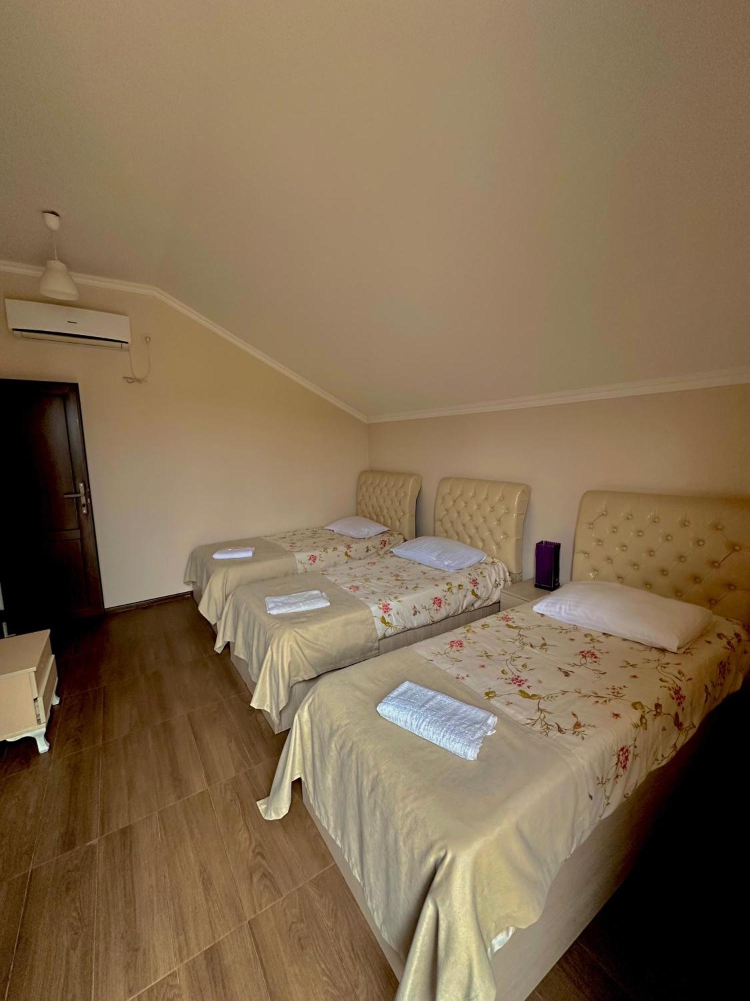 Hotel Balcony 库塔伊西 外观 照片