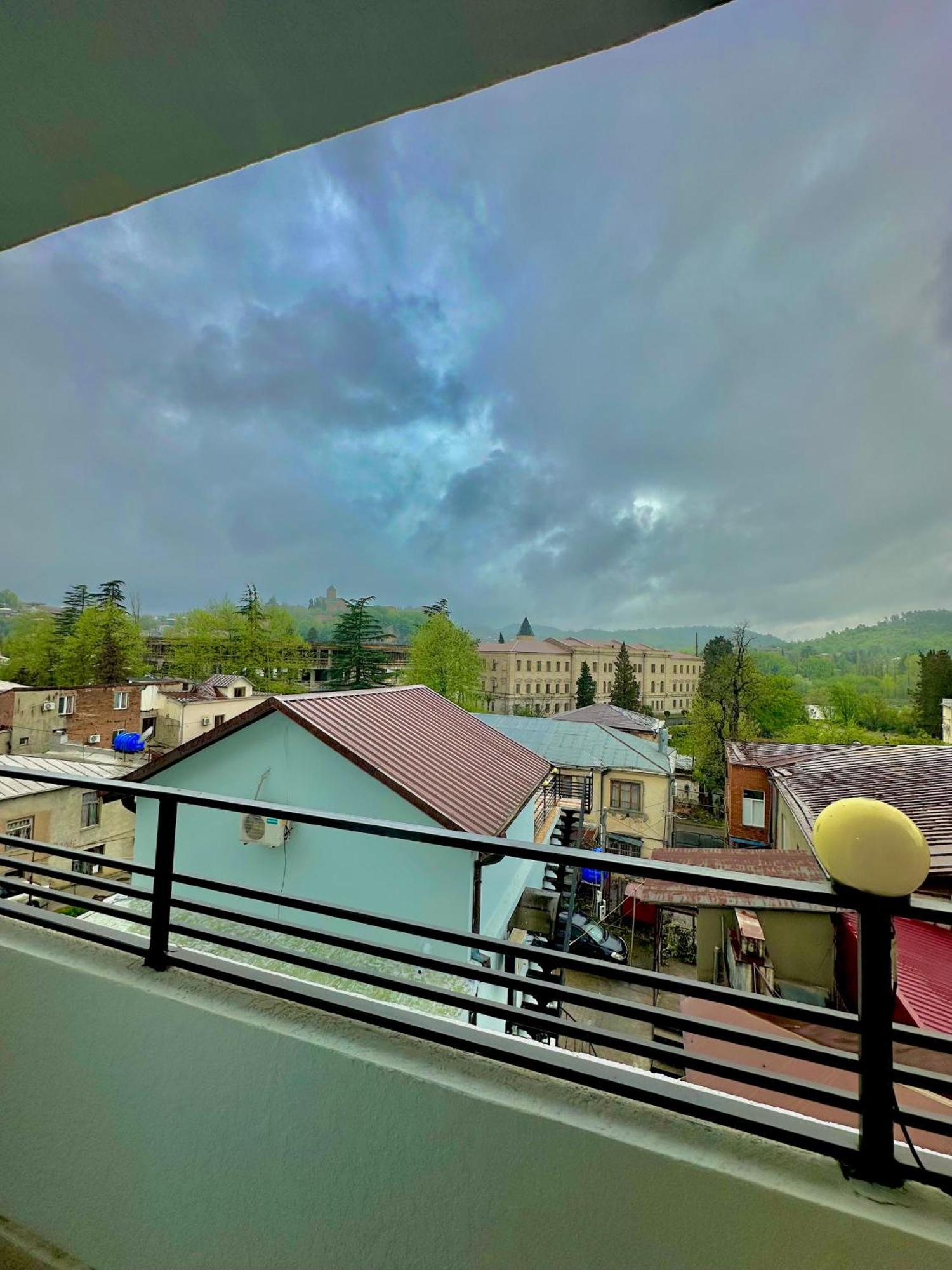 Hotel Balcony 库塔伊西 外观 照片